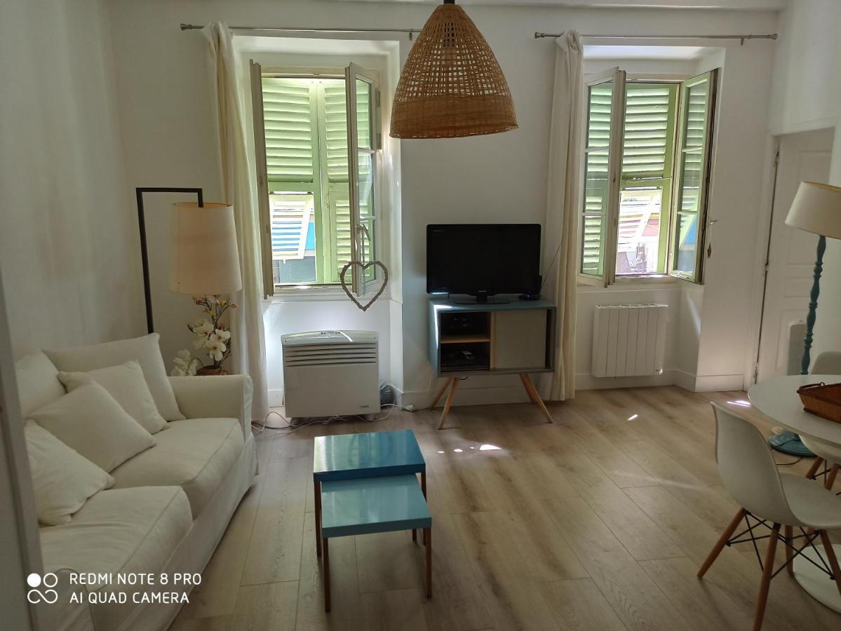 Joli appartement niçois en bord de mer Nice Exterior foto