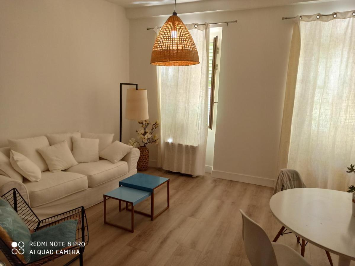 Joli appartement niçois en bord de mer Nice Exterior foto
